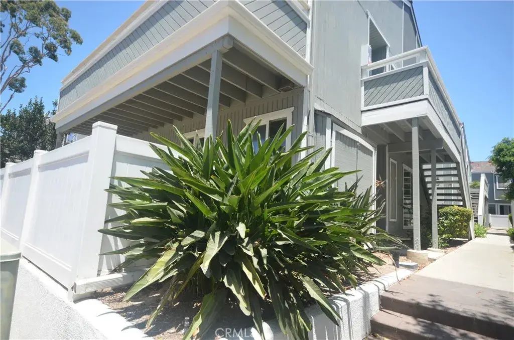 10 Seaside Circle, Newport Beach