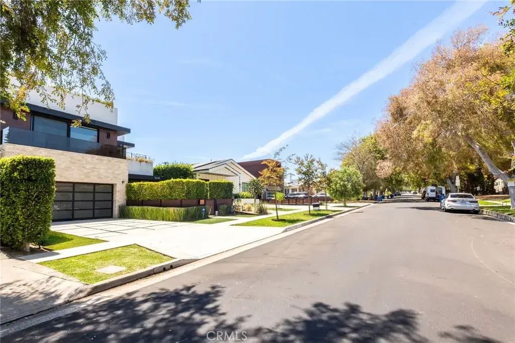 1643 S Carmelina, Los Angeles