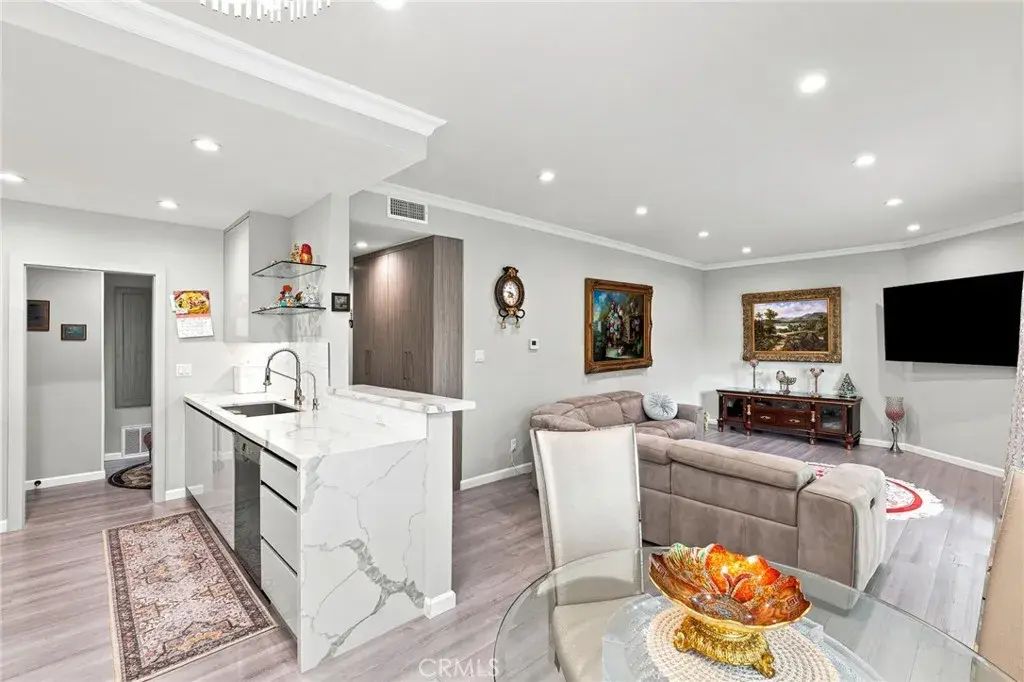 14607 Erwin Street 107, Van Nuys