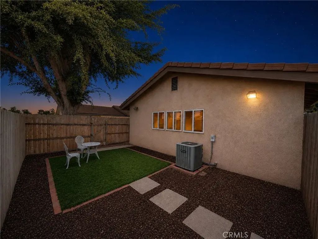 11377 Buckskin Avenue, Montclair