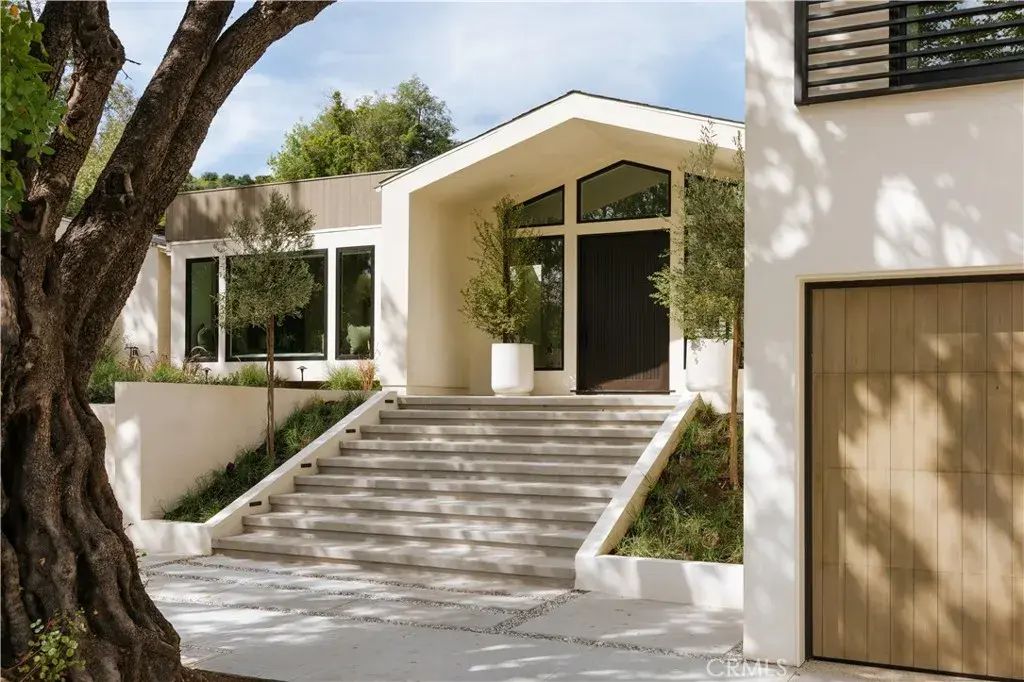12162 Laurel Terrace Drive, Studio City