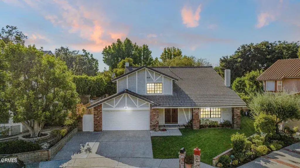 263 Fox Hills Drive, Thousand Oaks