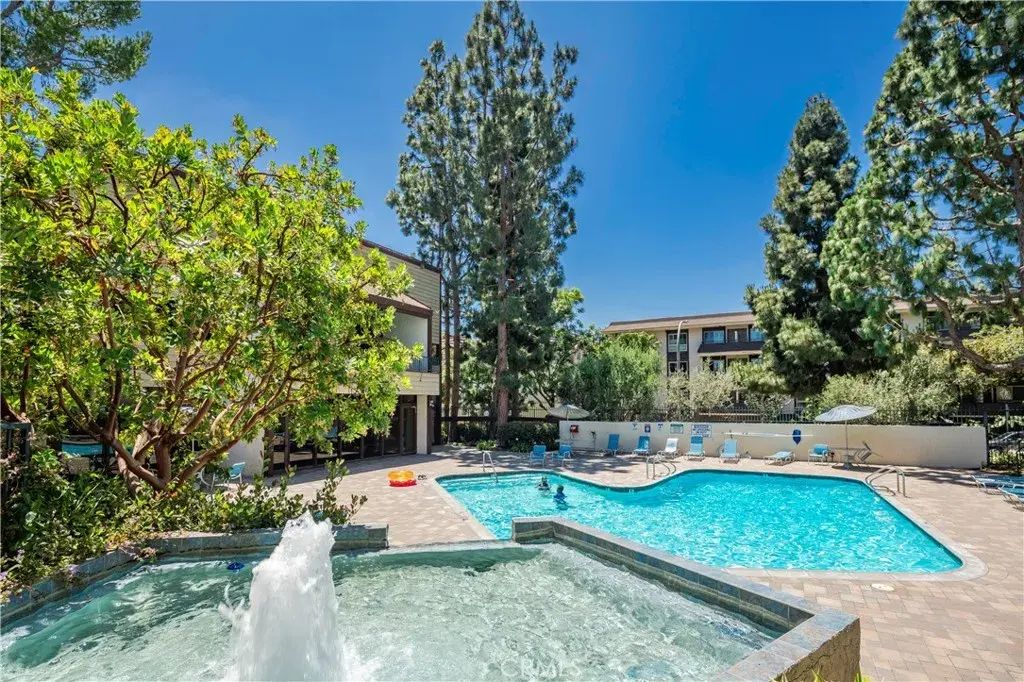 6000 Canterbury Drive D113, Culver City