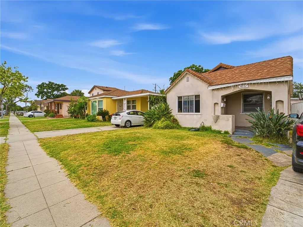 9231 Hunt Avenue, South Gate