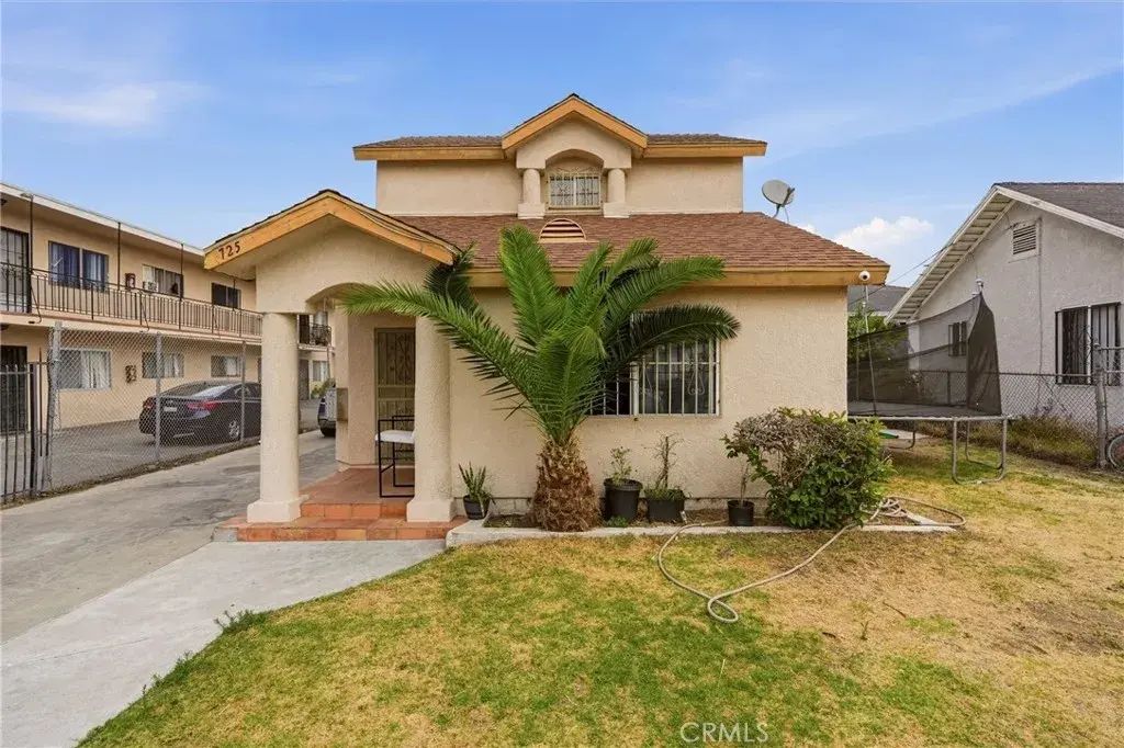 725 E 40th Place, Los Angeles