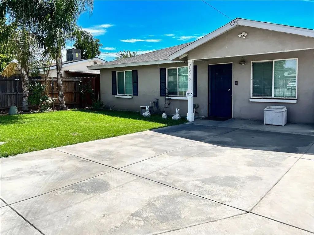 2325 S J, Bakersfield