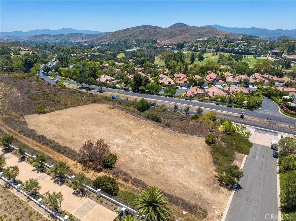 1820 Dawn Meadow, Westlake Village