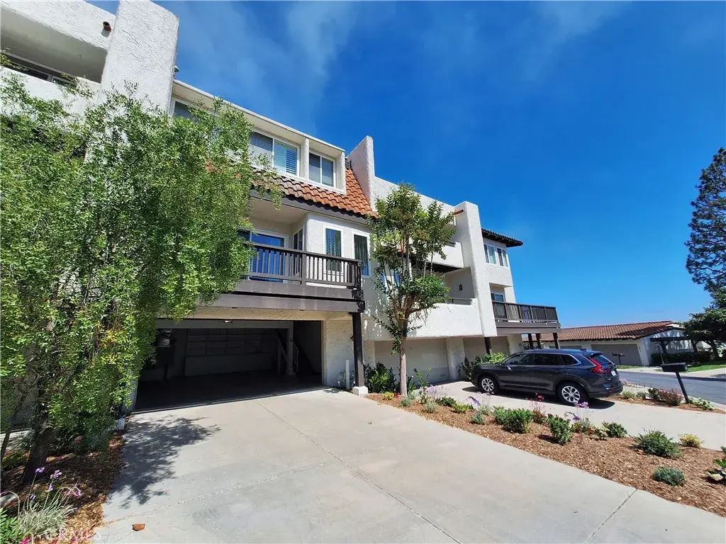 51 Aspen Way, Rolling Hills Estates