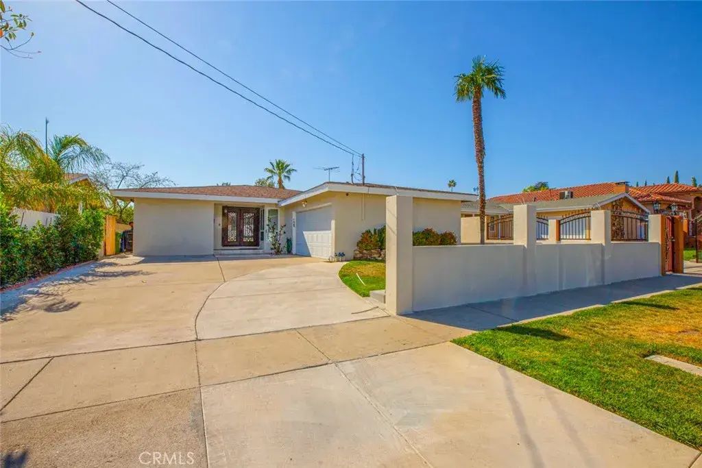 6921 Atoll Ave., North Hollywood