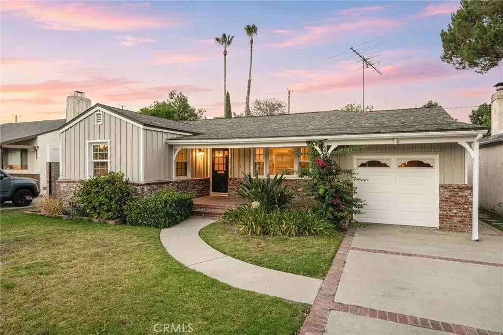 504 N Reese Place, Burbank