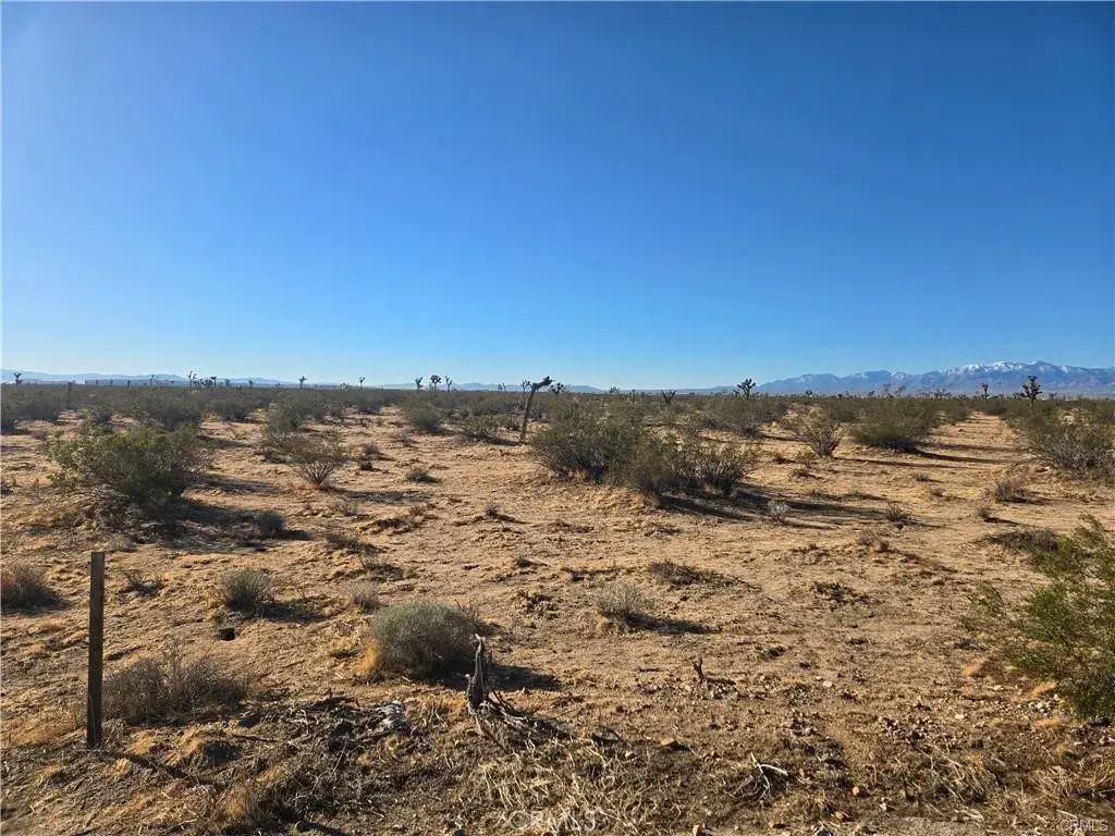 11955 Coronado, Adelanto