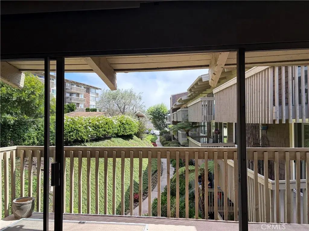 6542 Ocean Crest Dr., Rancho Palos Verdes