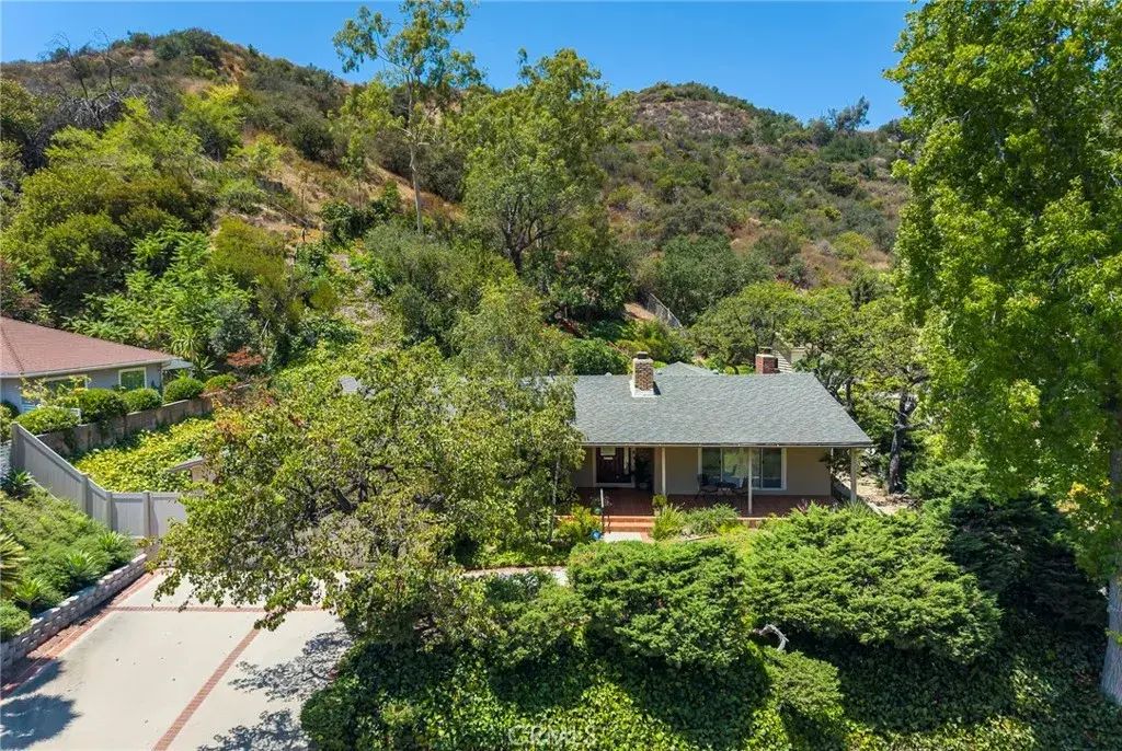 1509 Belleau, Glendale
