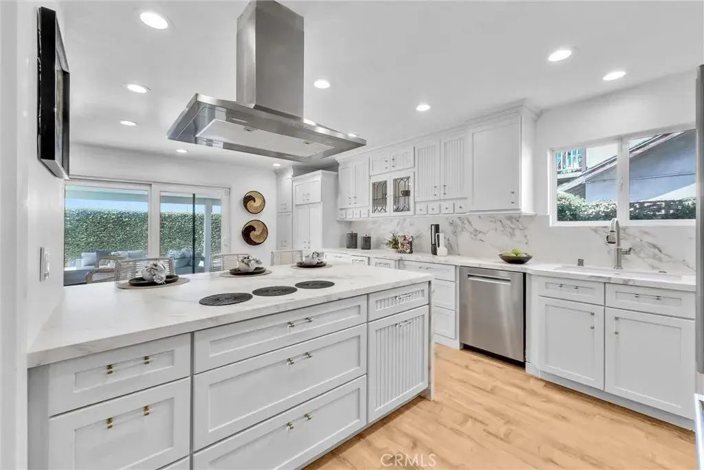 1517 E Riverview, Orange