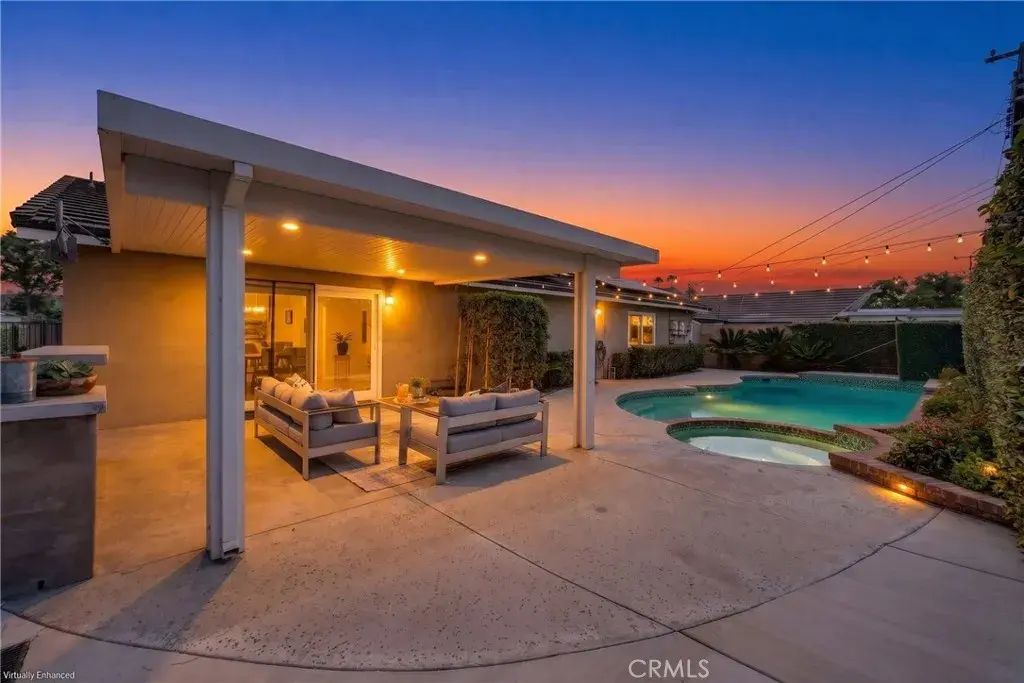 1517 E Riverview, Orange