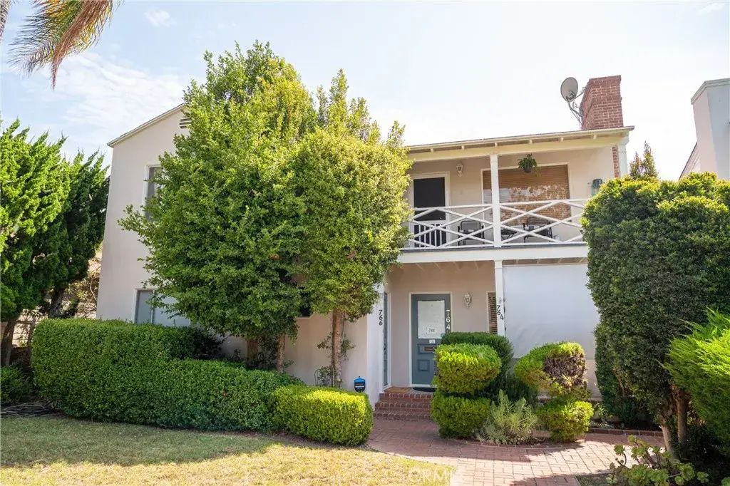 764 Terraine Avenue, Long Beach