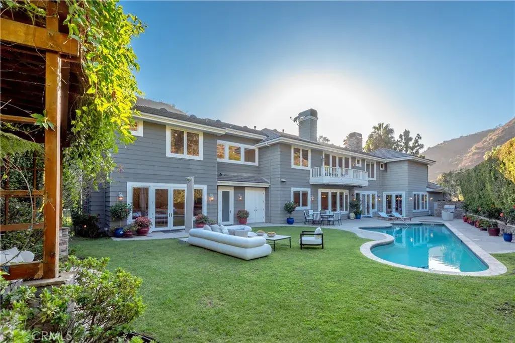 1502 Bienveneda, Pacific Palisades