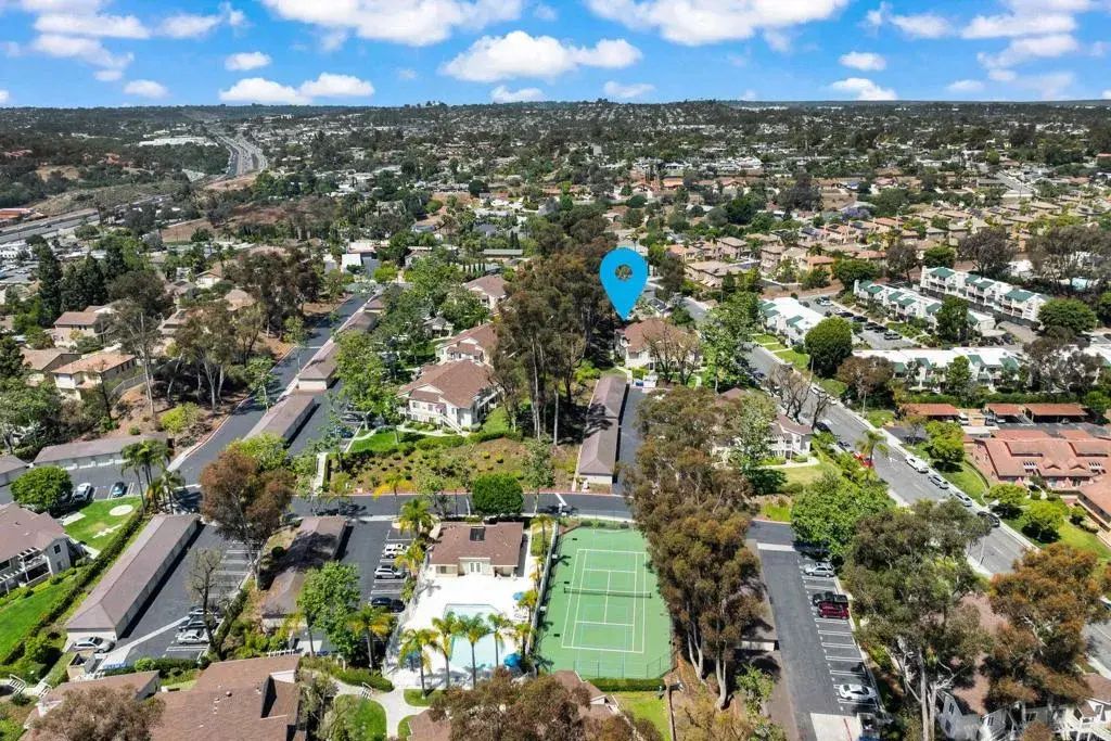 230 Diamond Way 247, Vista