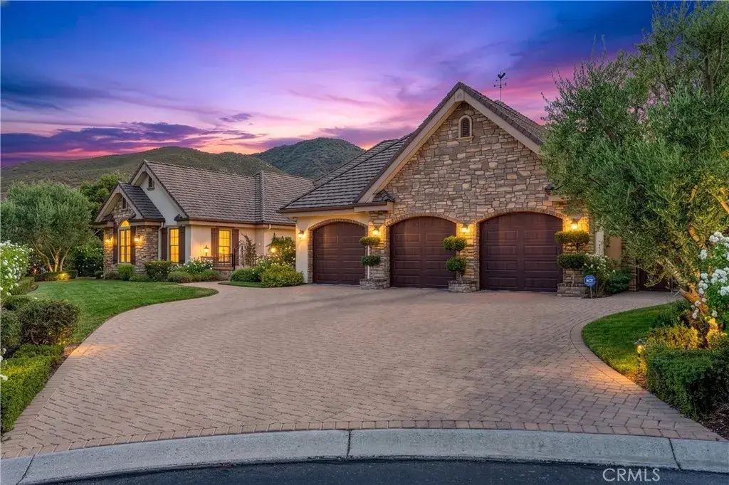 22121 Lynx Court, Murrieta