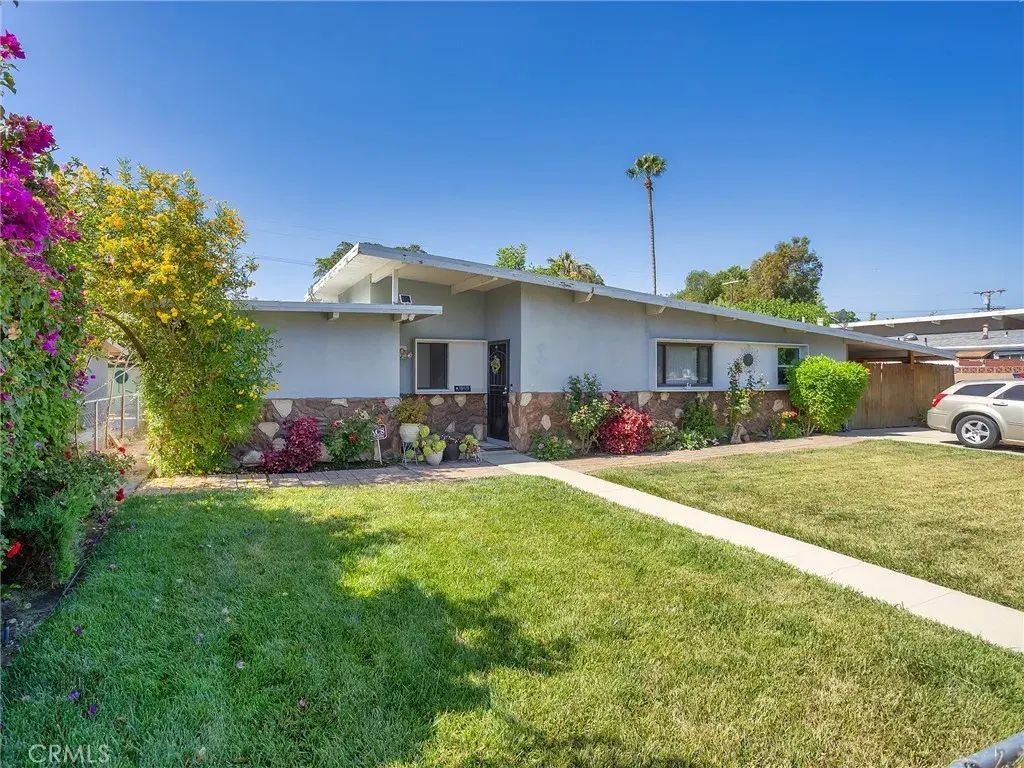 19420 Strathern Street, Reseda