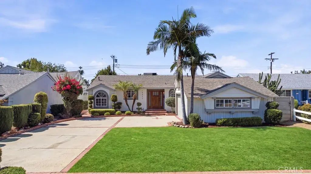 15852 Bryant Street, North Hills