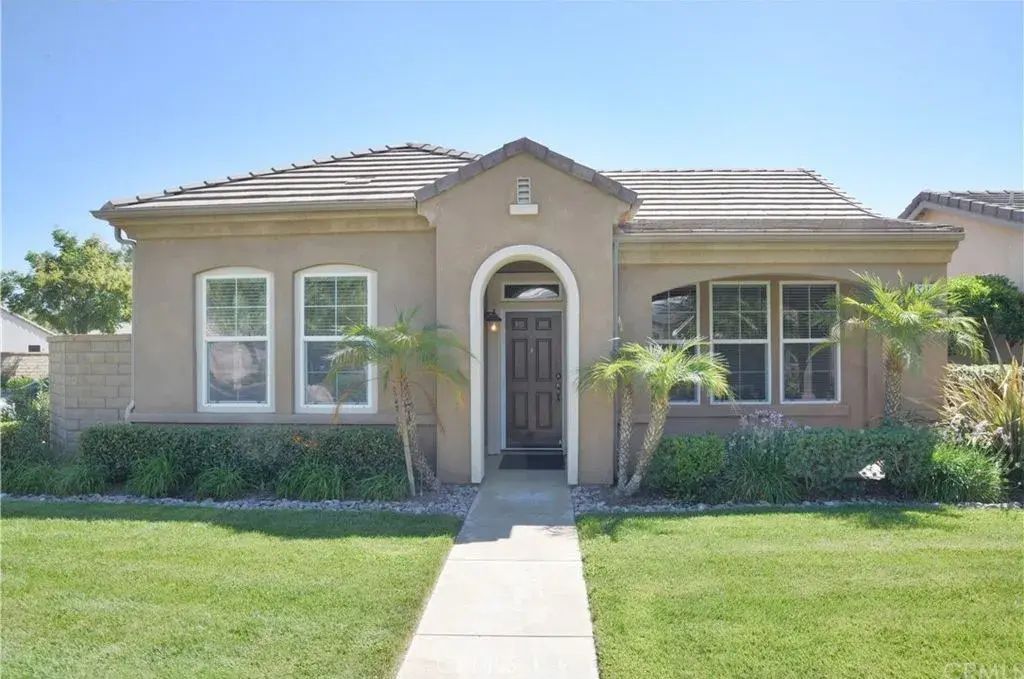 8240 Triplett, Hemet