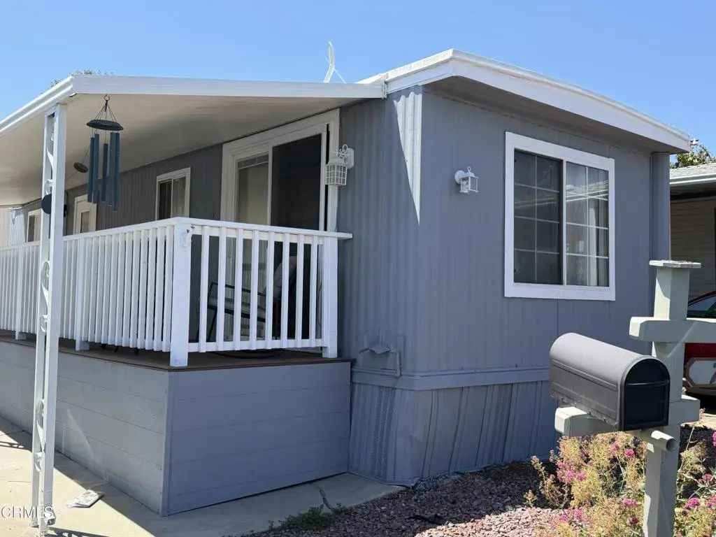 77 Farland 77, Newbury Park