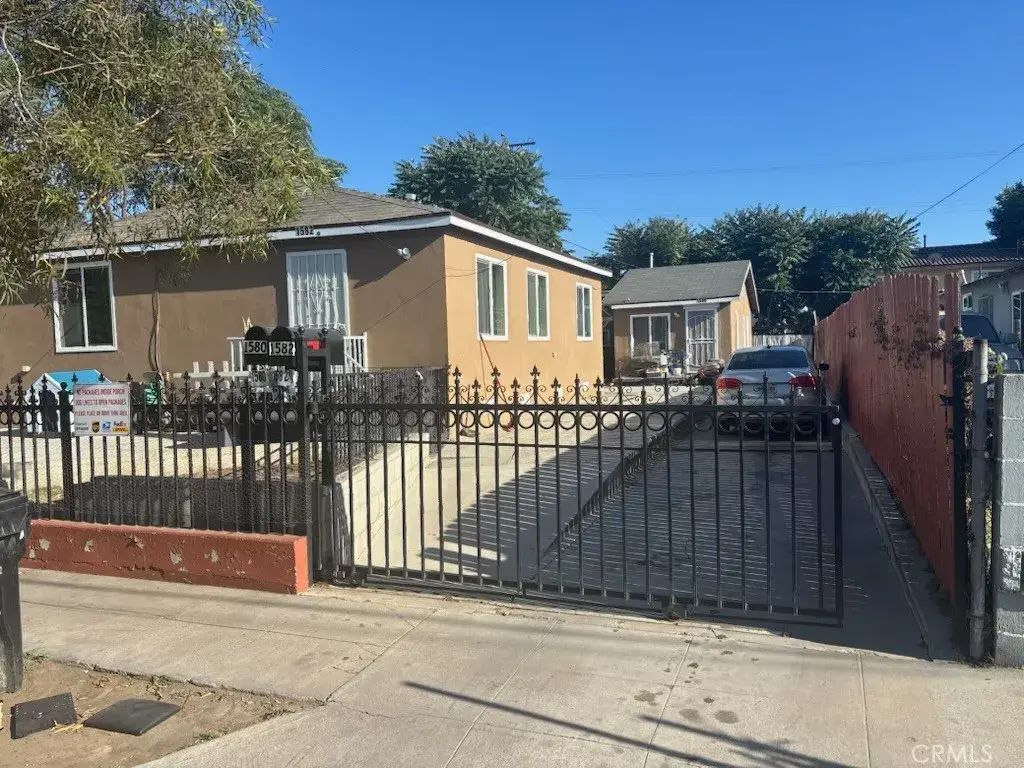 1580 E 47th, Los Angeles