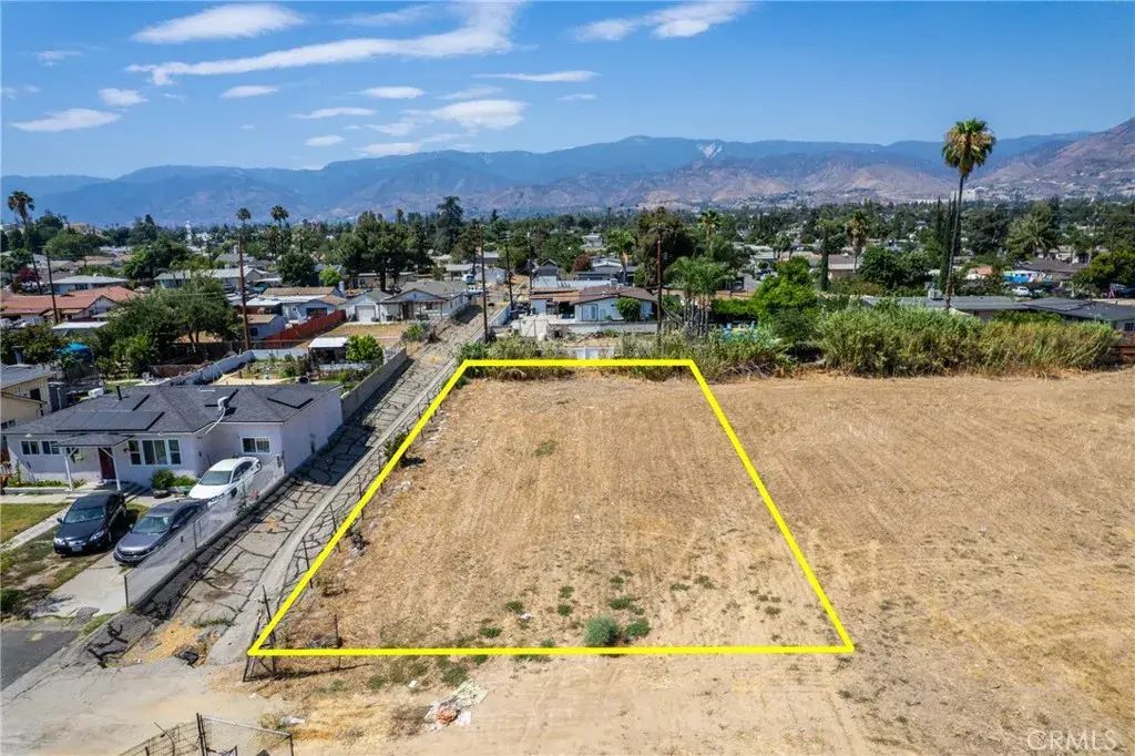 25604 Walker, San Bernardino