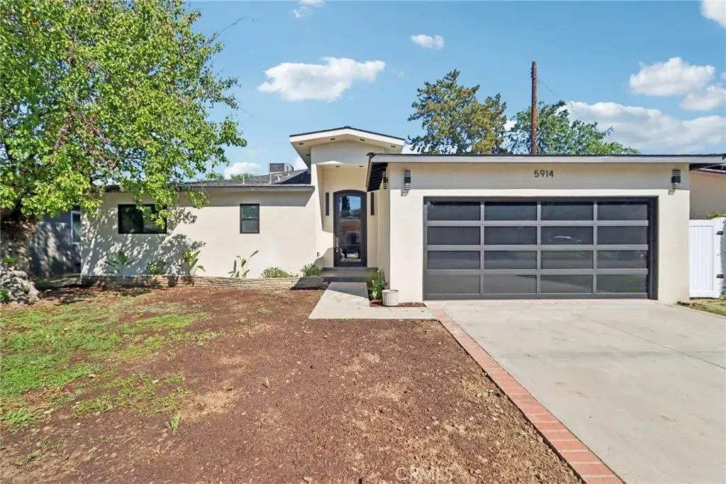 5914 Colbath Avenue, Valley Glen