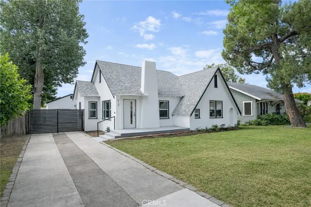 612 King Street, Monrovia