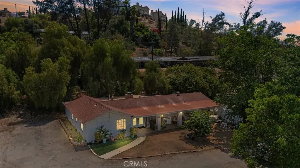 1684 Broadway, El Cajon