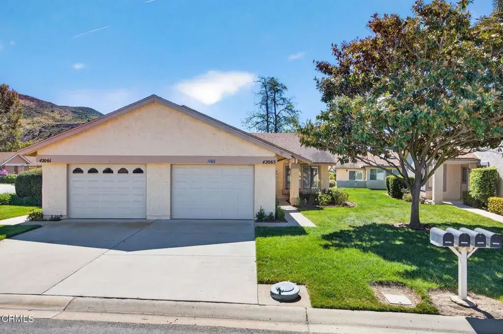 42063 Village 42, Camarillo