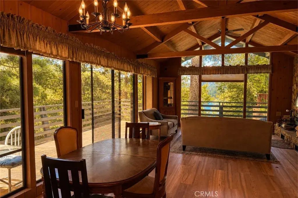 24687 San Moritz, Crestline