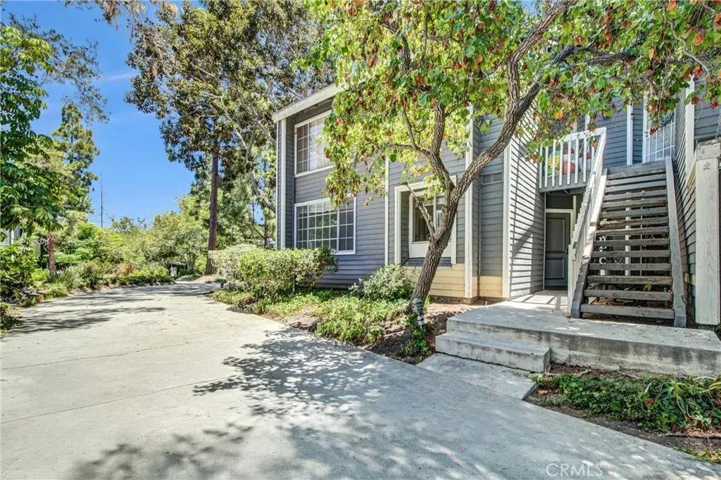 25335 Pine Creek, Los Angeles
