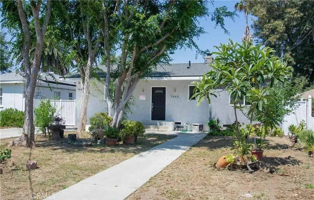 7445 Hesperia Avenue, Reseda