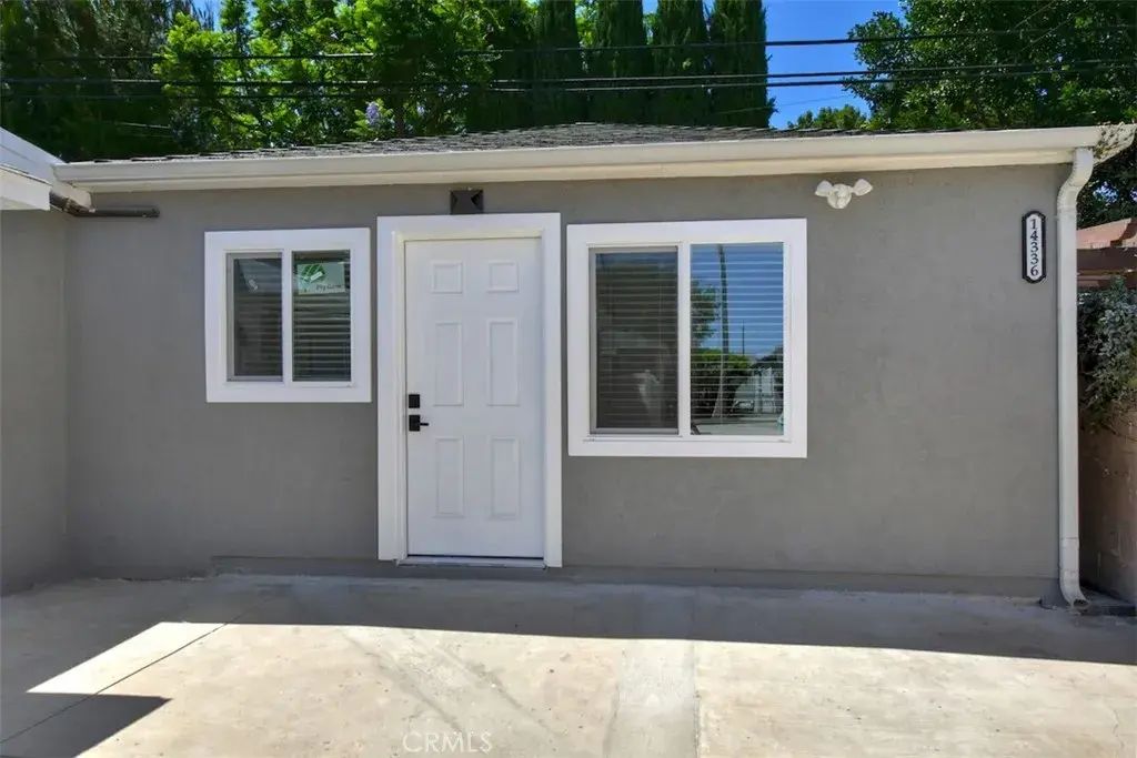 14336 Tiara Street, Van Nuys
