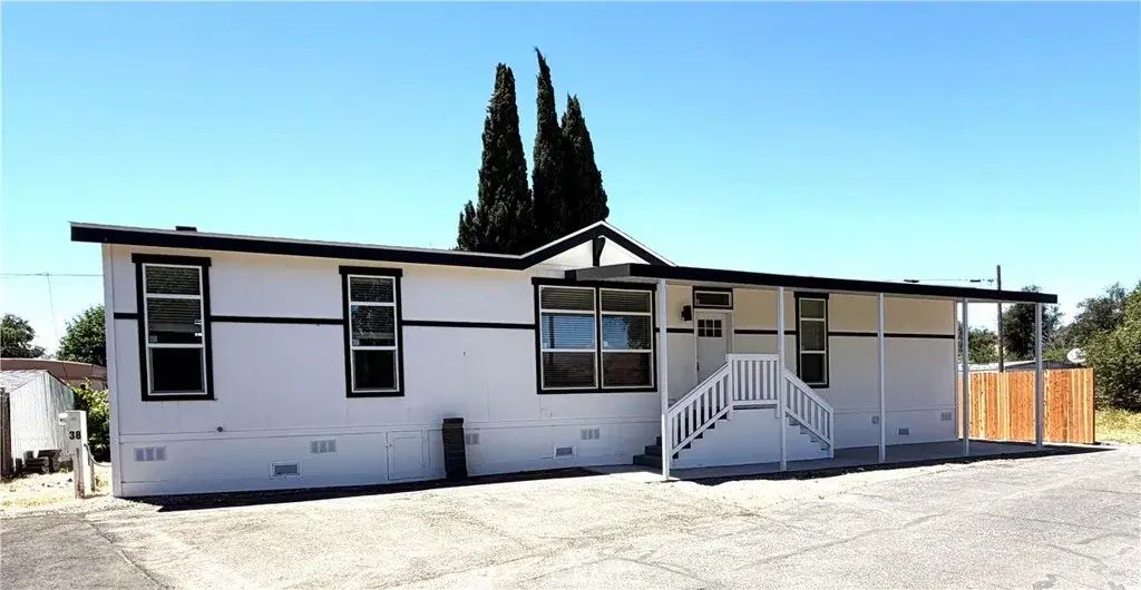 9278 N Highway 101 38, Los Alamos