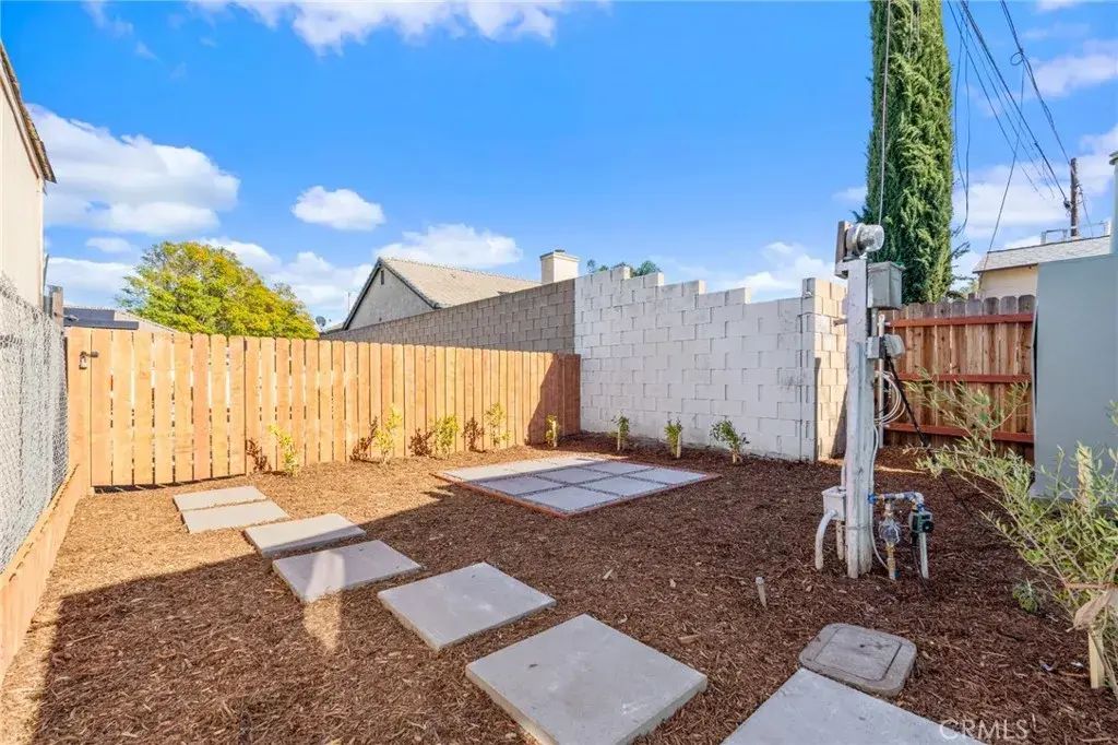 26135 Baseline Rd 18, Highland