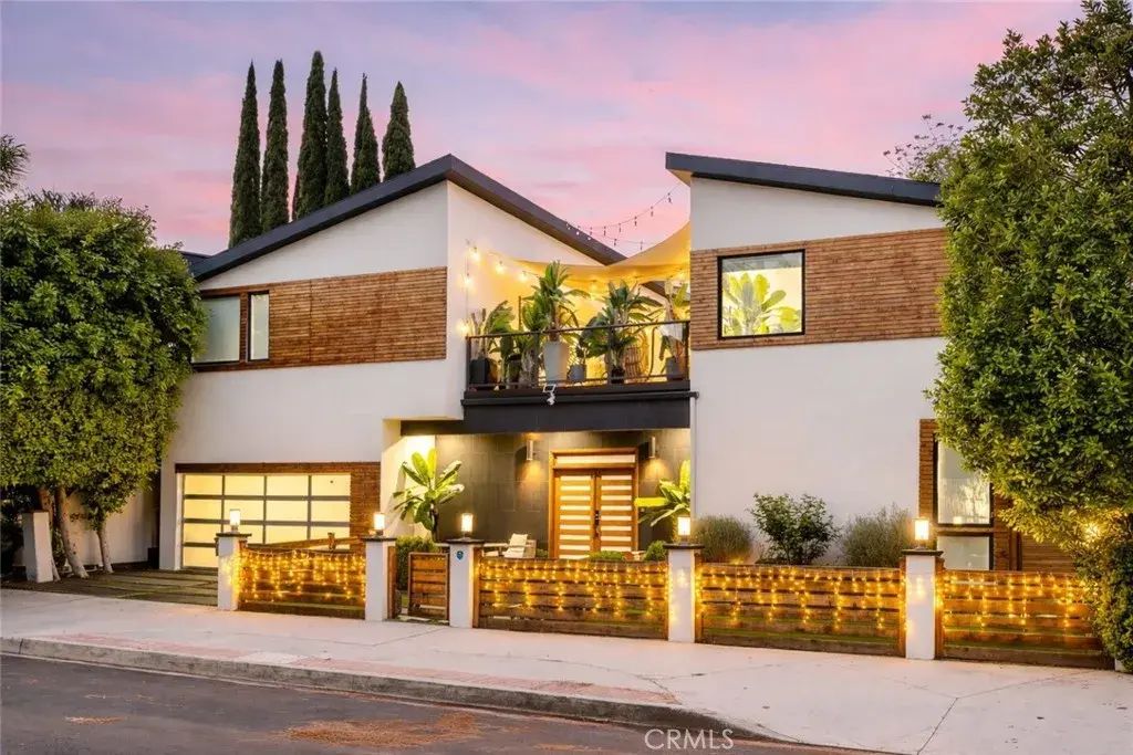 11645 Woodbridge Street, Studio City