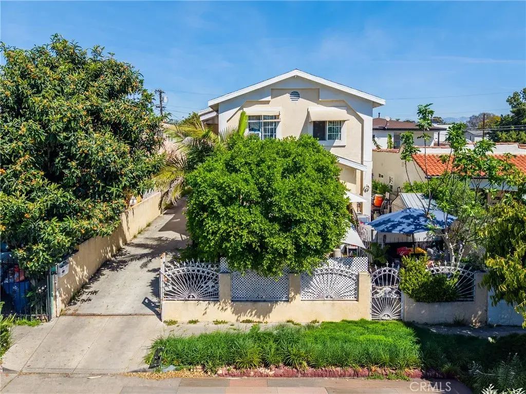 5335 Carlin, Los Angeles