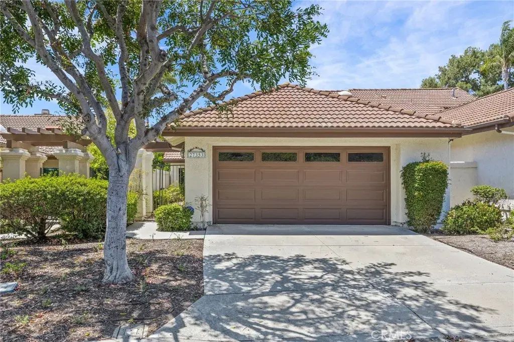 27353 Paseo Ravenna 35, San Juan Capistrano