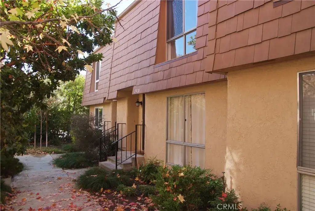 27424 Country Glen Road, Agoura Hills