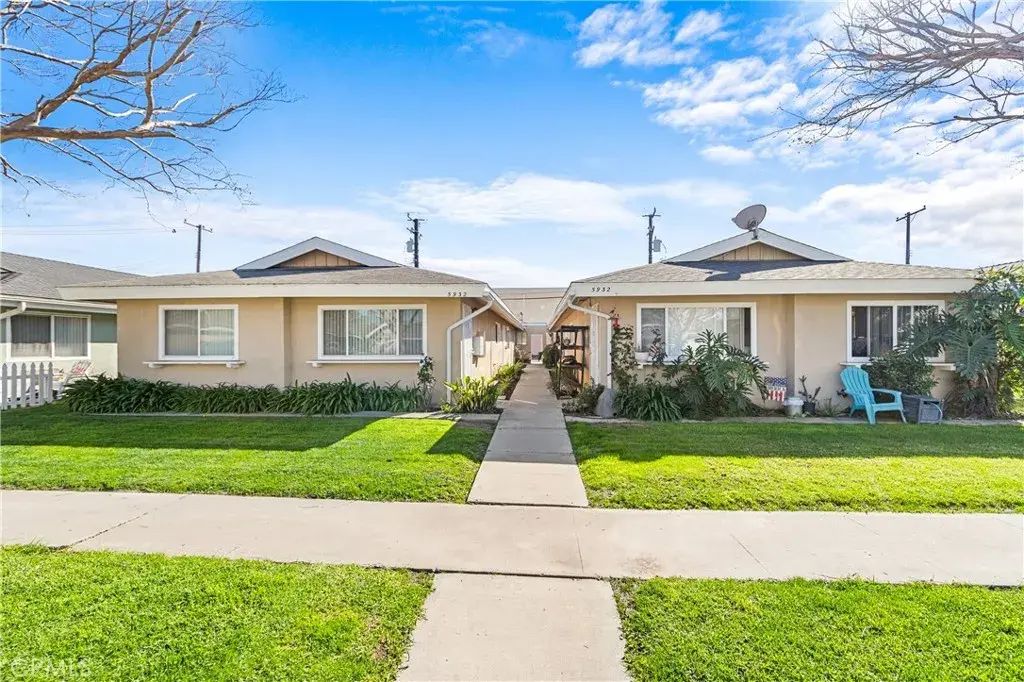 5932 Santa Barbara Avenue East B, Garden Grove
