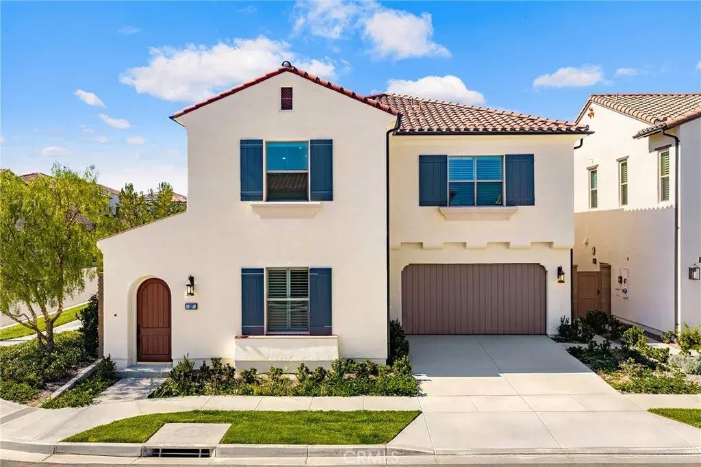 207 Alora, Irvine