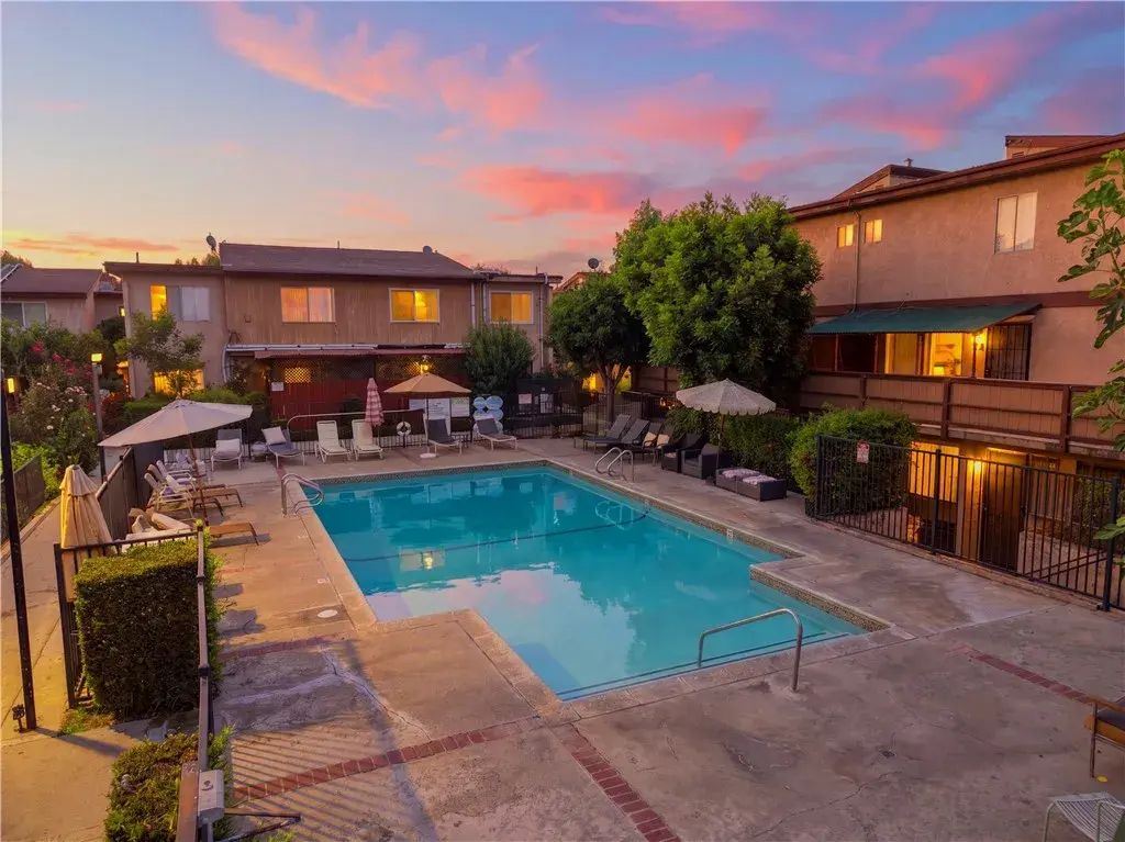 7300 Lennox K16, Van Nuys