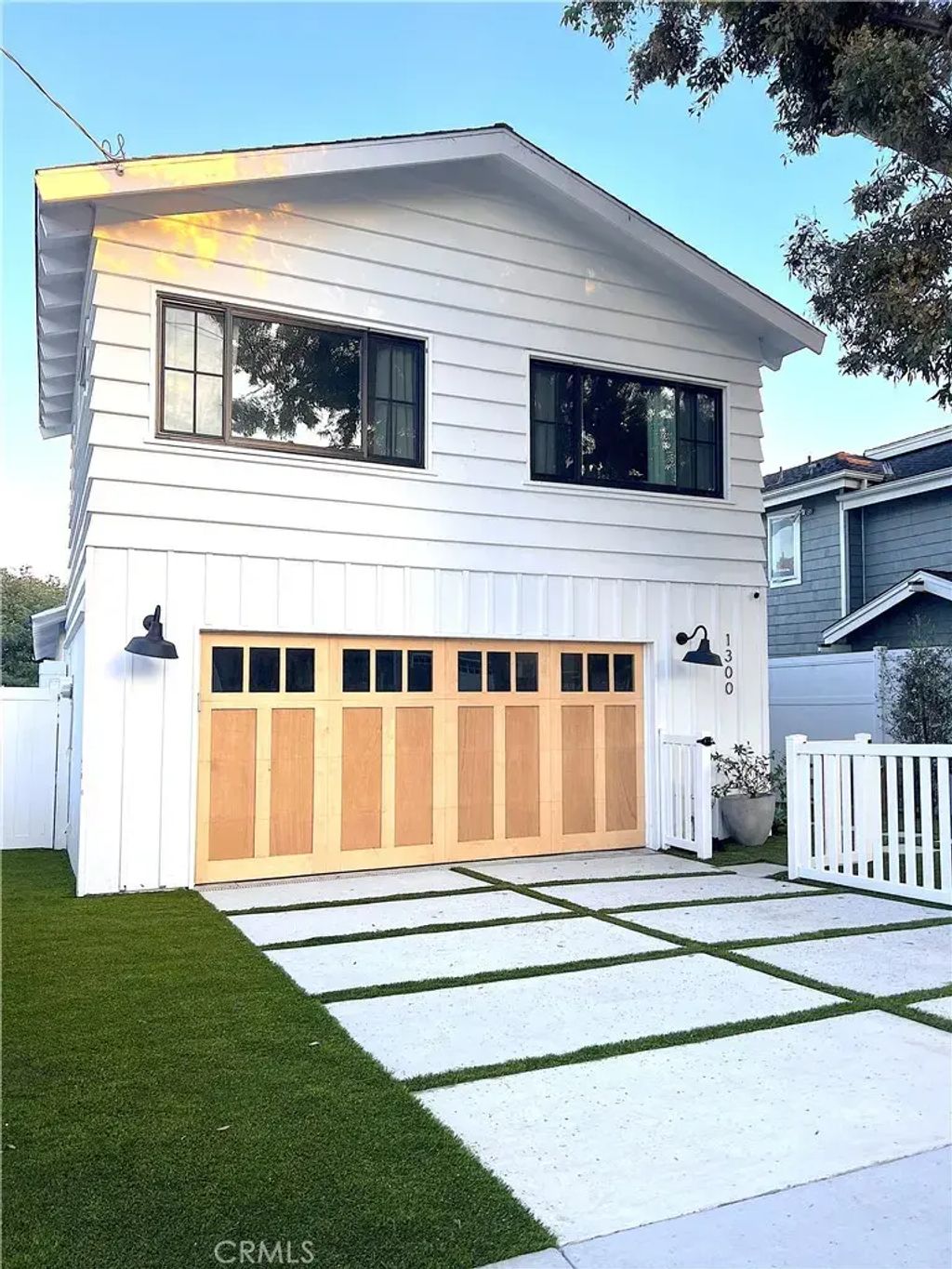 1300 Walnut Avenue, Manhattan Beach