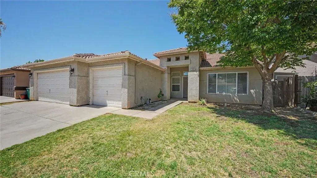 2204 W Sweet Water Court, Merced