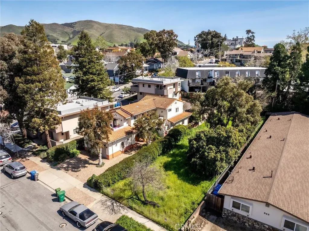 879 Walnut, San Luis Obispo