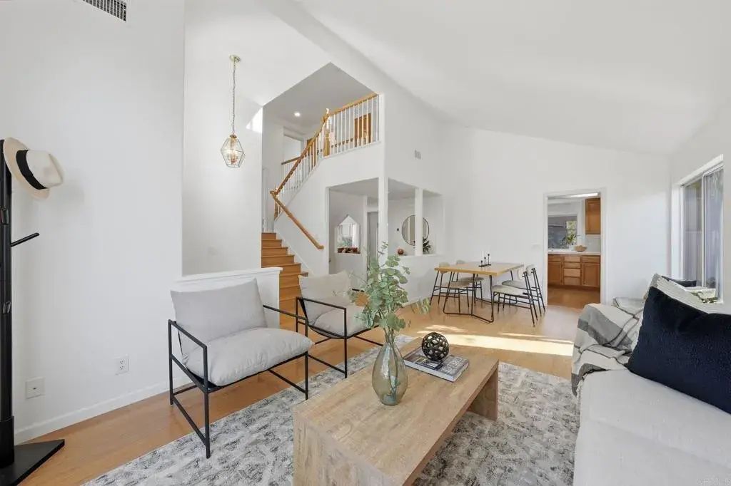 1843 Centennial Way, Escondido